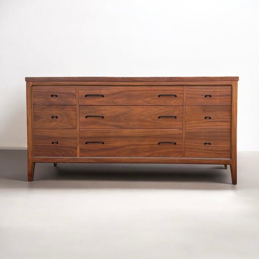 Broyhill 9 Drawer Dresser